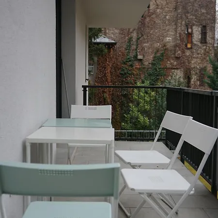 Free Parking!! Nap22 *